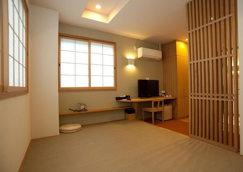 Mizuhasou Hotel Хатсукаичи Стая снимка
