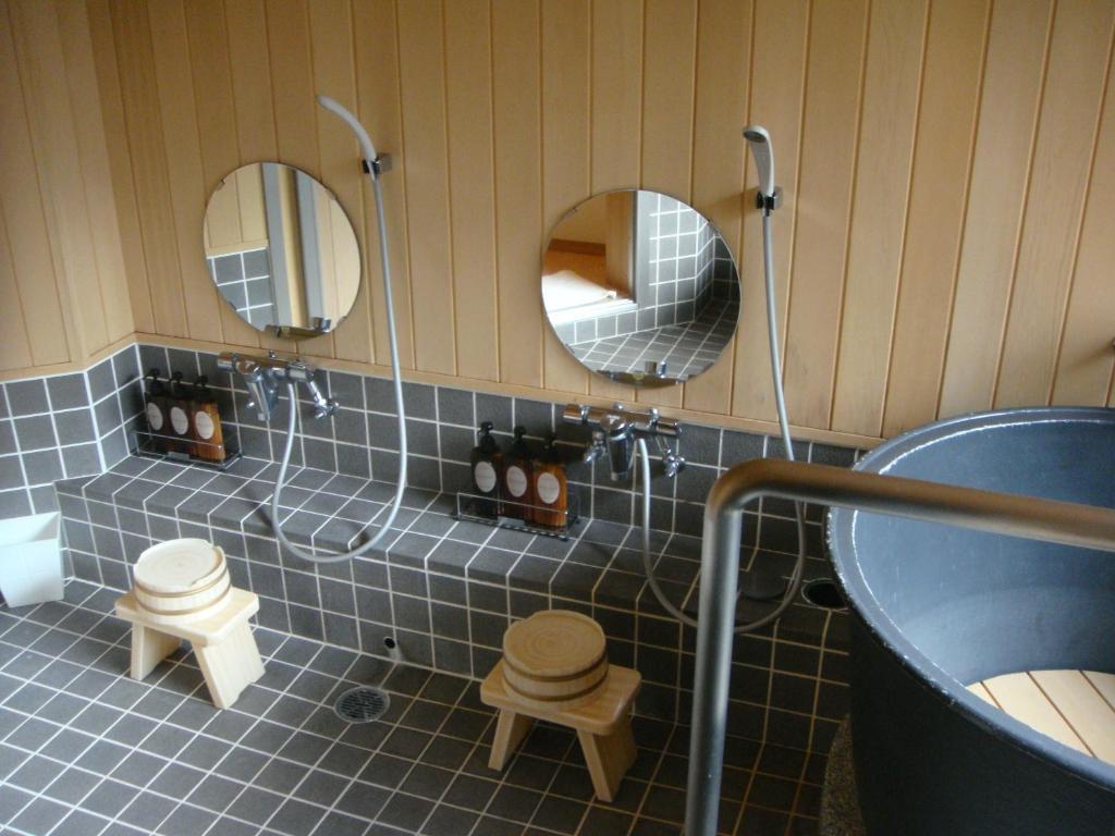 Mizuhasou Hotel Хатсукаичи Екстериор снимка